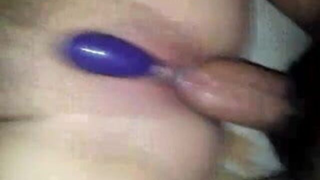 We-Vibe и трах в задницу