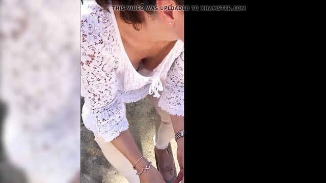 Моя 60-летняя жена декольте