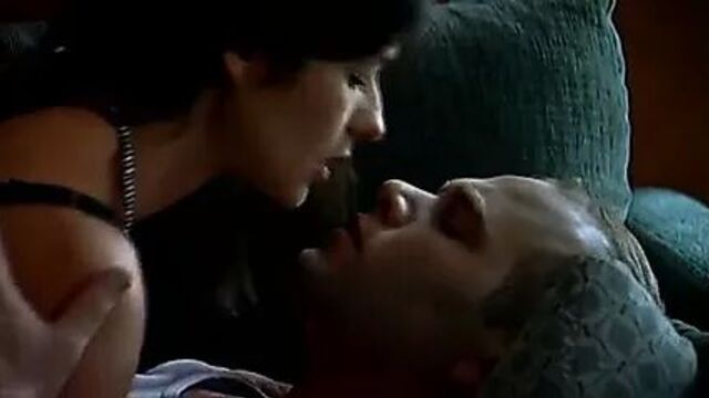 Jill Hennessy - любовь во время денег