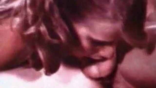 8-миллиметровый винтаж (Слишком много, чтобы скоро) Blue Bunny, Mark Wallice (gr-2)