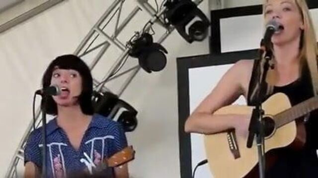 Трахни меня в задницу, потому что я обожаю Иисуса