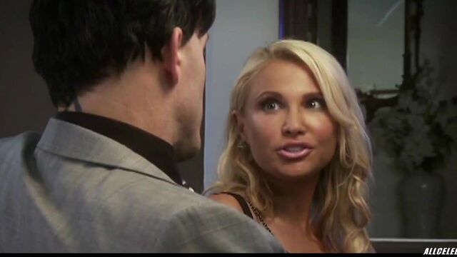 Jacqui Holland в Плохих девушках за решеткой