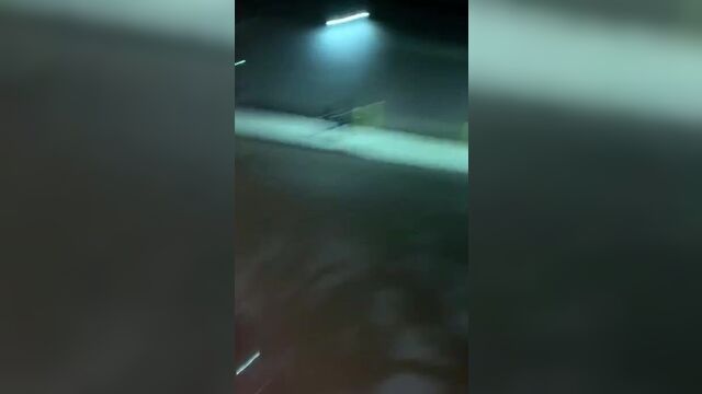 Я и мое свидание с Tinder застукали трахающимися на публике