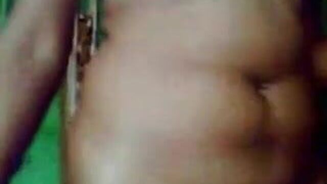 Жену выставили на показ