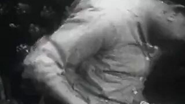 Идеальная женщина в сексуальной одежде (винтаж 1950-х)