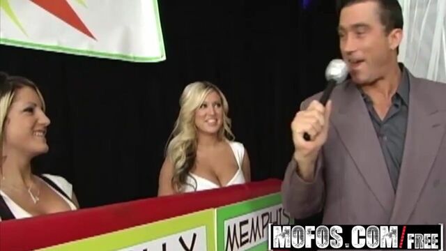 Mofos - может ли она принять это - Memphis Monroe - член правильный