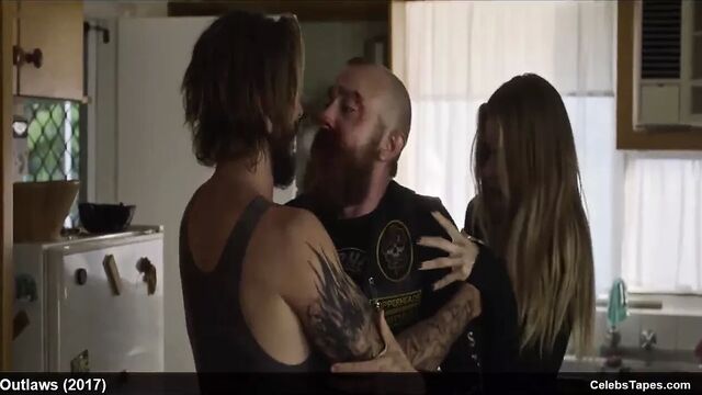 Abbey Lee Kershaw и Simone Kessell, обнаженный и секс раком