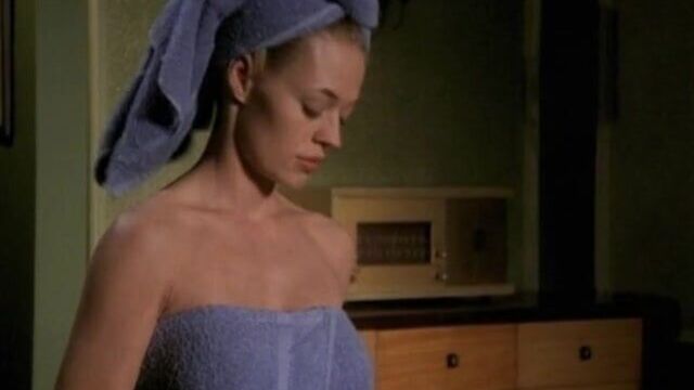 Jeri Ryan - '' темное небо '' s1e17