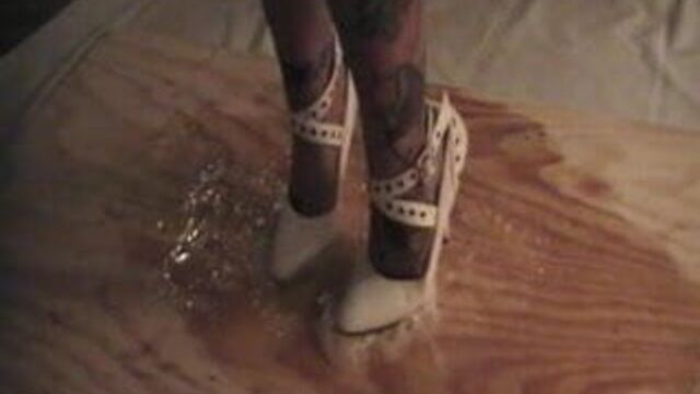 Застряла в клею