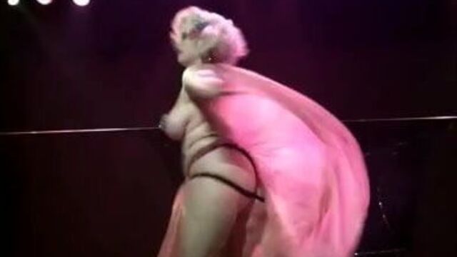 Толстушка Грязный Мартини - трибьют Zorita (бурлеск)