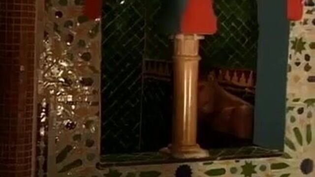 Твинки развлекаются в марокканском хаммаме