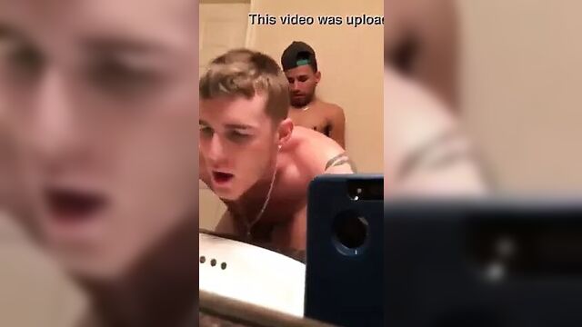 Трахнули вживую на Snapchat