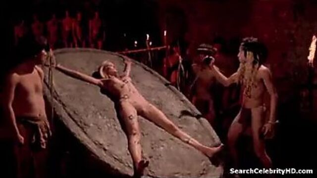 Alexandra Delli Colli - Холокост из зомби