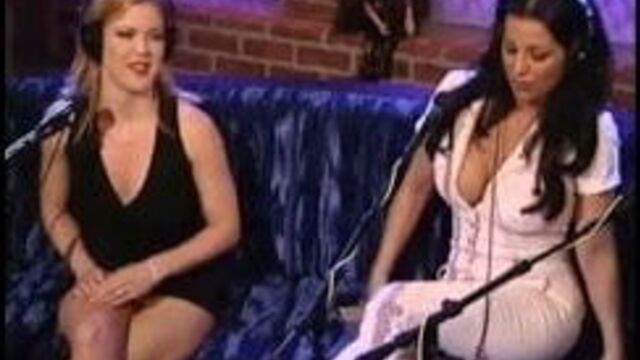 Промокшая на мокрой вагине знаменитости, сырая только для тебя!