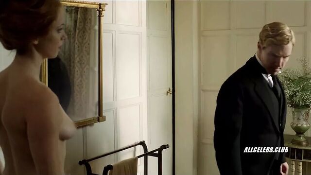 Rebecca Hall в конце парадов - s01e02