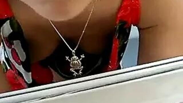 Gostosa расщепляет Tetas