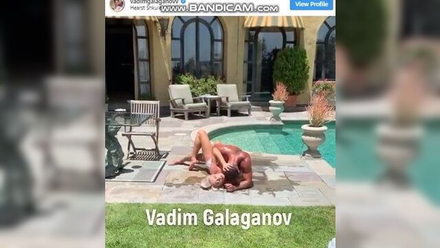 Caroline Vreeland - обнаженная для Elle в России, ноябрь 2019 1